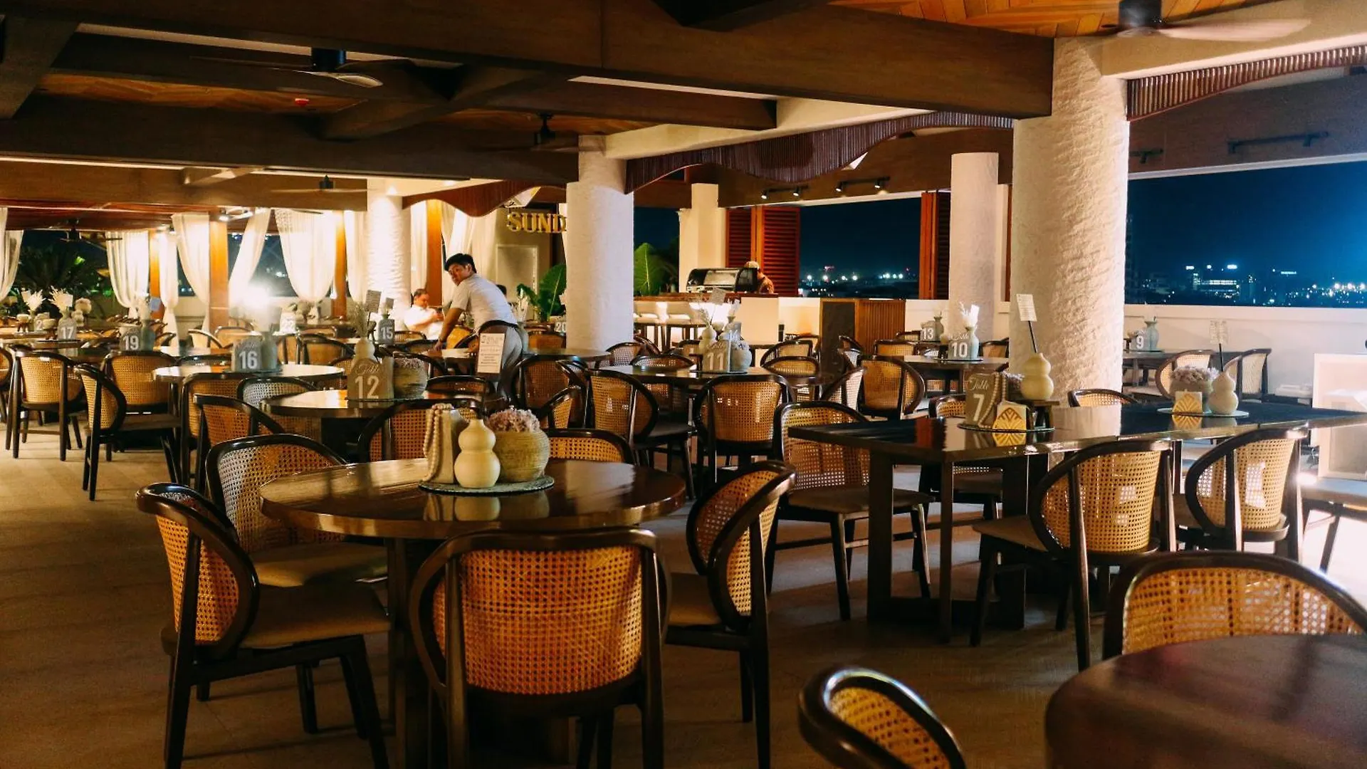 Azzurro Hotel Angeles